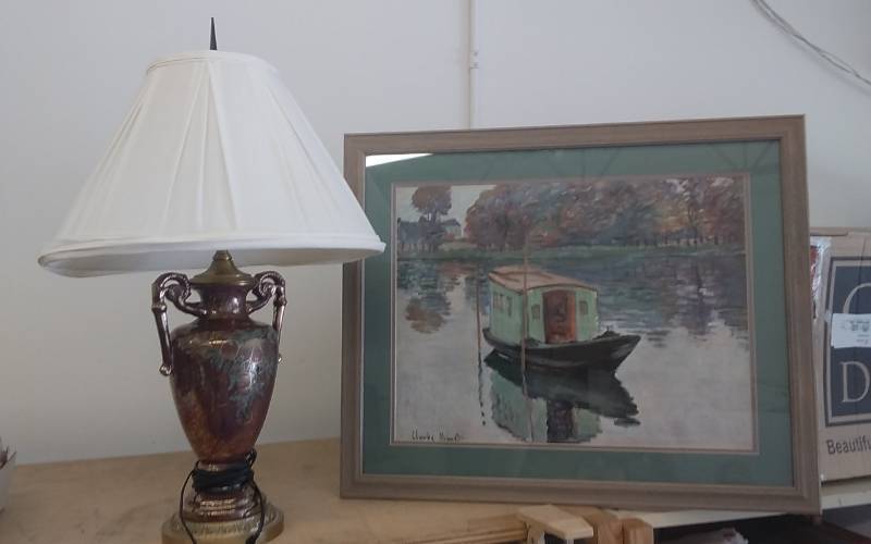 lot 49 image: Monet Picture & Fancy Lamp With Shade