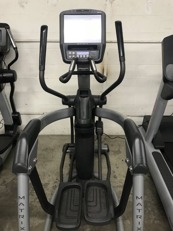 Matrix E7xi Elliptical Cross Trainer