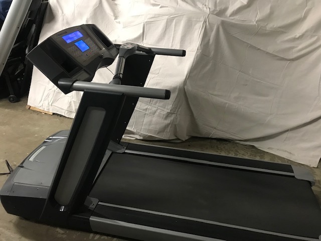 Nautilus T916 Commercial Treadmill