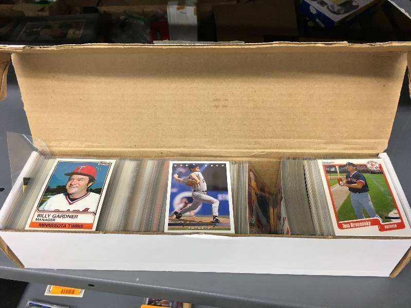 lot 444 image: Two Random Minnesota Twins Card Boxes