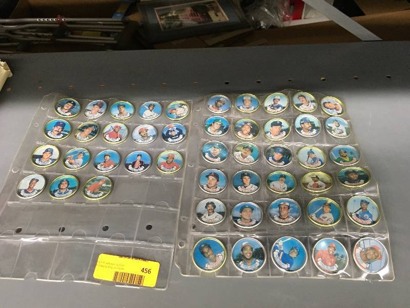 lot 456 image: 1980s Topps Complete Coin Set - PuckettHrbek