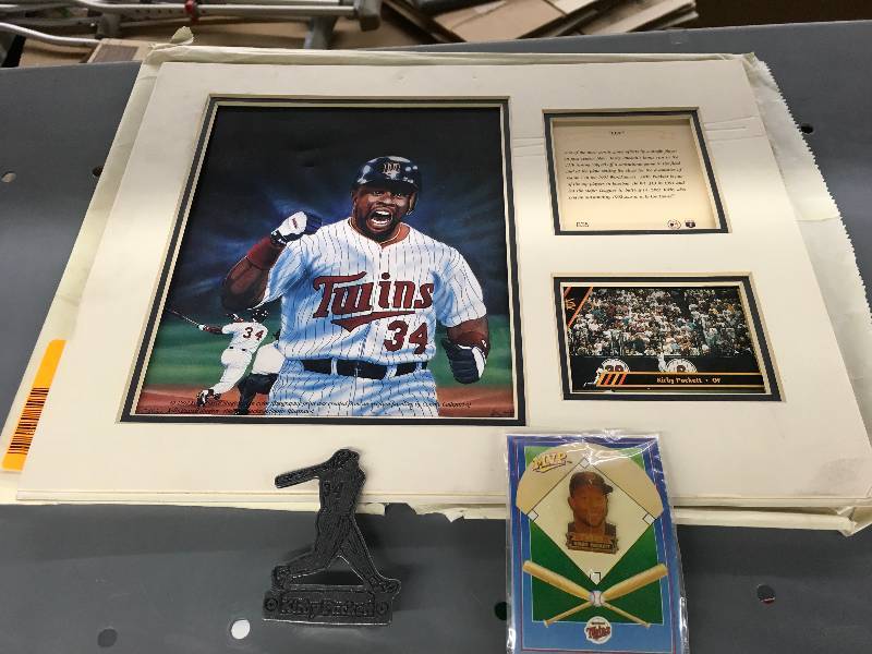 lot 457 image: Kirby Puckett Photograph and Pins