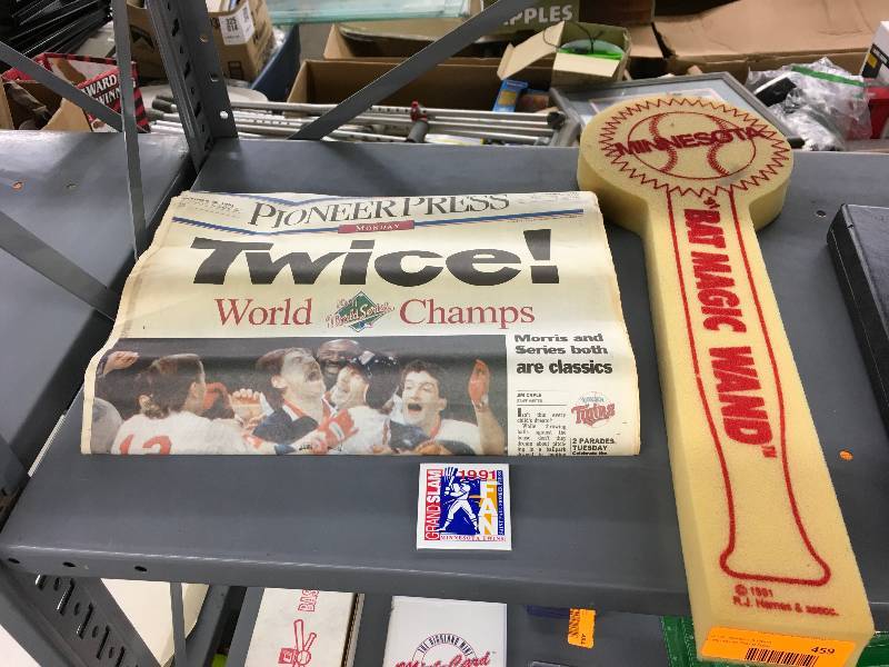 lot 459 image: 1991 World Series Champion Lot