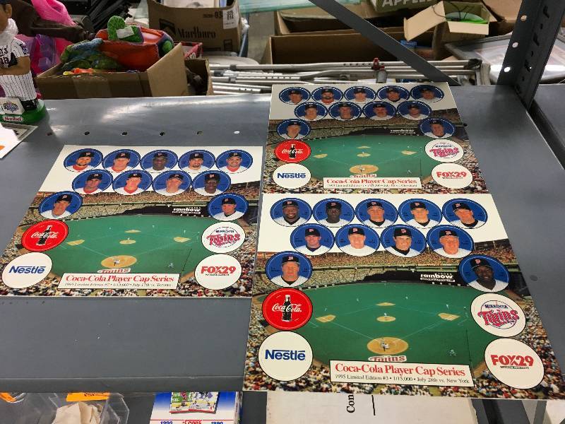 lot 460 image: 1995 Minnesota Twins Coca- Cola Player Cap Series