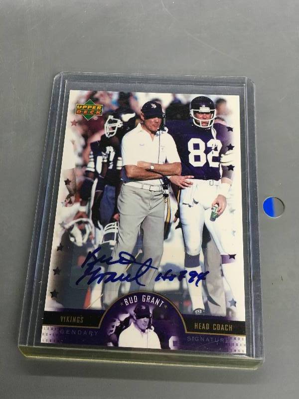 lot 465 image: Autographed Bud Grant Card