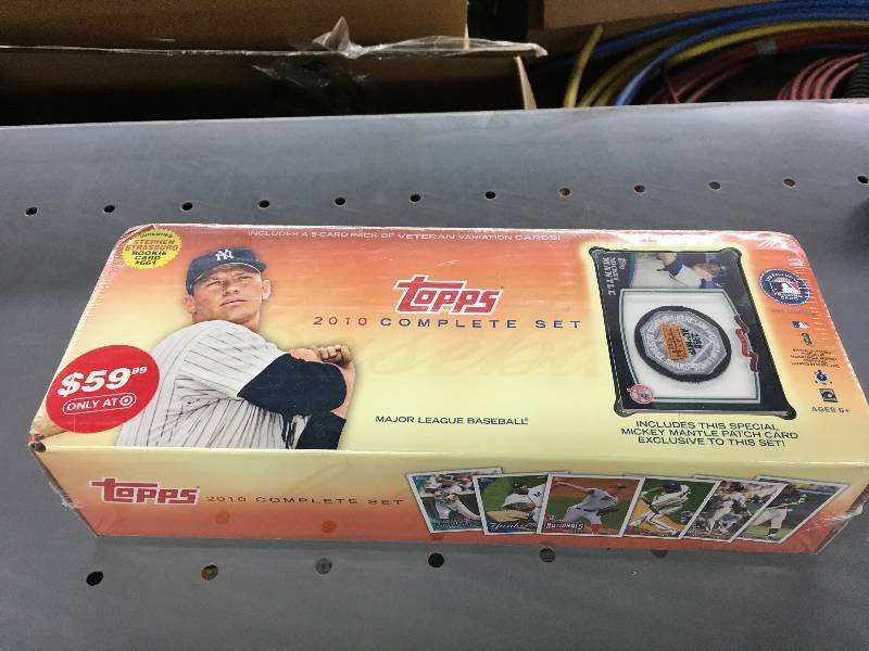 lot 487 image: 2010 Topps MLB Card Set - Factory Sealed