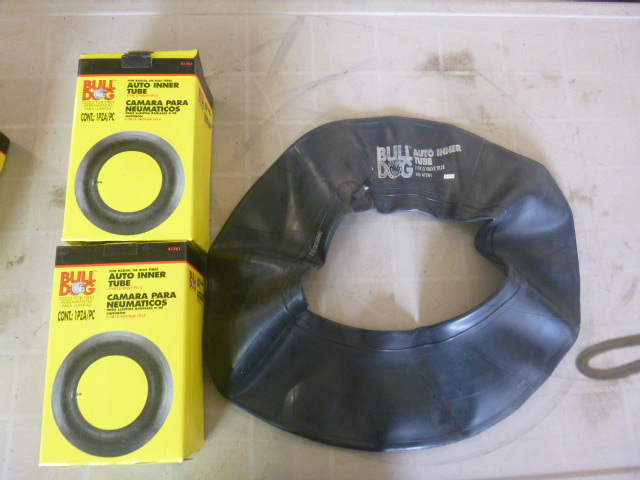 lot 22 image: 2 Bull Dog Auto Inner Tube