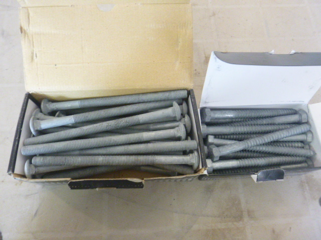 lot 27 image: Paulin Carriage and Lag Bolts