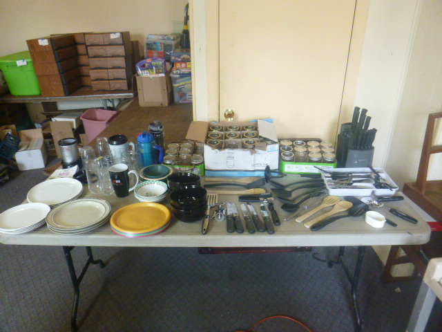 lot 53 image: Miscellaneous Kitchen Items
