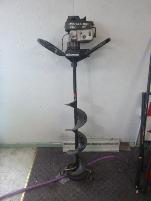 lot 58 image: Strikemaster Magnum III Plus Ice Auger
