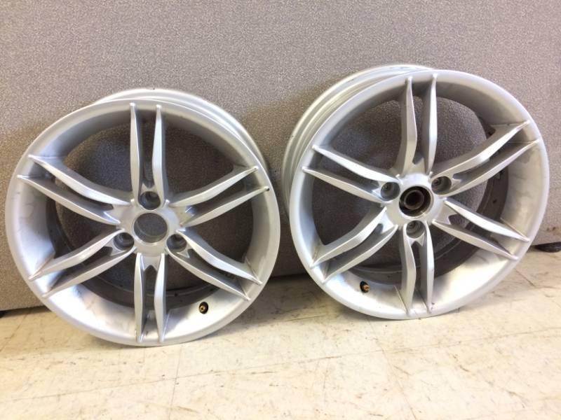 lot 11 image: Can Am Spyder Wheels