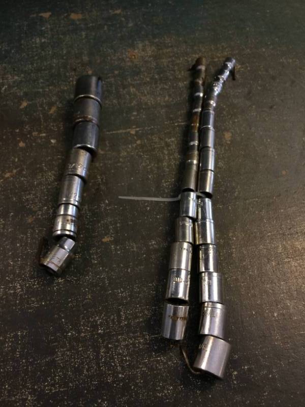 lot 32 image: Sockets