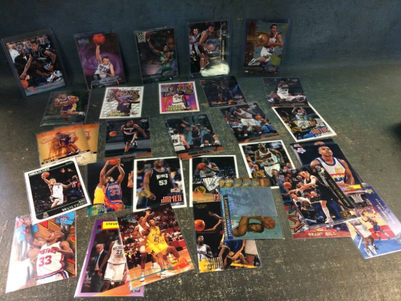 lot 37 image: NBA Rookie Basketball Cards with Duncan, Nash and MORE