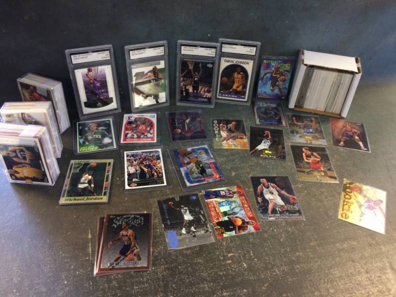 lot 39 image: NBA Basketball Card Collection 1960s through 2000s with 1981 Topps Larry Bird