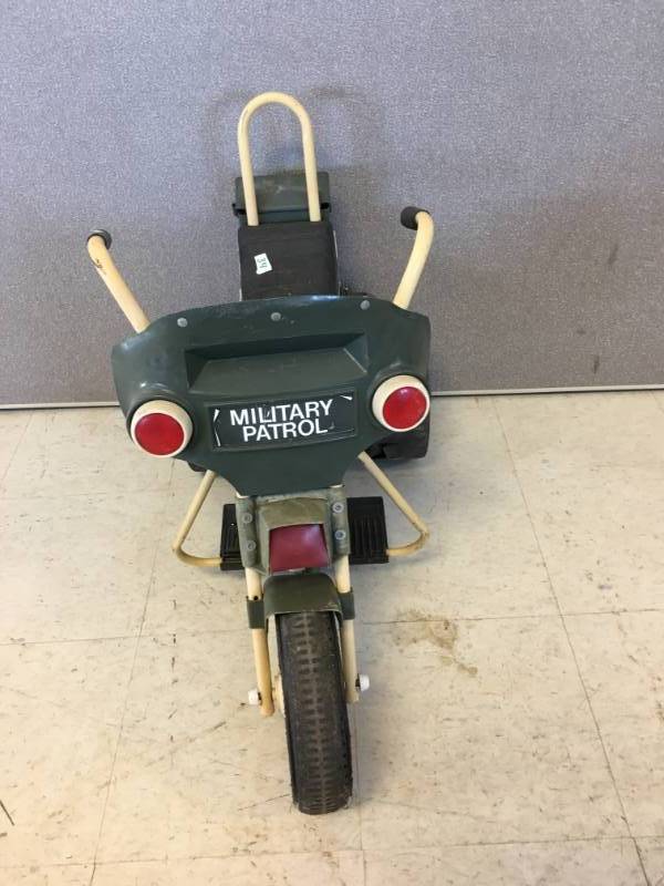 lot 65 image: Electric Military Police Toy Bike