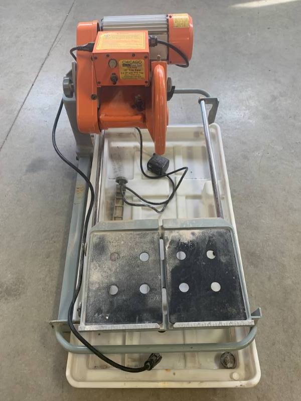 lot 18 image: 2 12 HP 10 Tile Saw