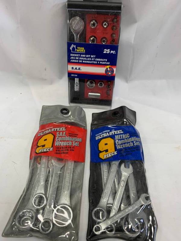 lot 44 image: SAE & Metric Wrench Sets & Socket Set