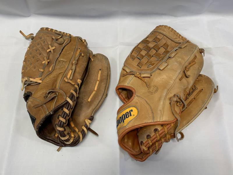lot 58 image: Pair of Baseball Gloves