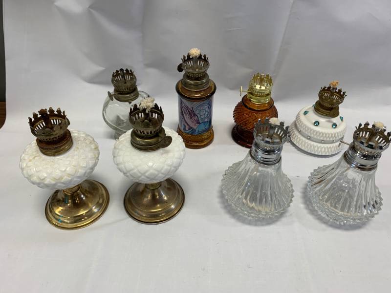 lot 75 image: Lot of 8 Vintage Oil Lamps