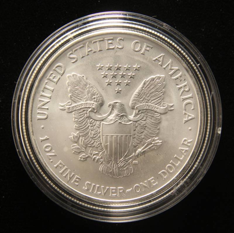 2005 AMERICAN SILVER EAGLE 1 TROY OZ. .999 FINE SILVER IN AIRTITE