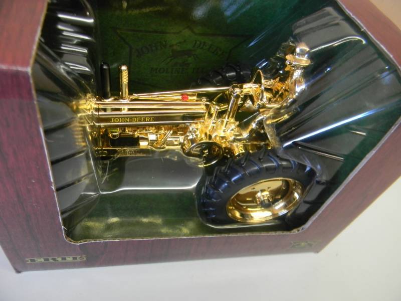 lot 2 image: VERY RARE ERTL JOHN DEERE TOY OF THE CENTURY MODEL A WITH MAN 116 SCALE 2003 COLLECTOR EDITION - RARE - NEW IN BOX - SEE PICTURES