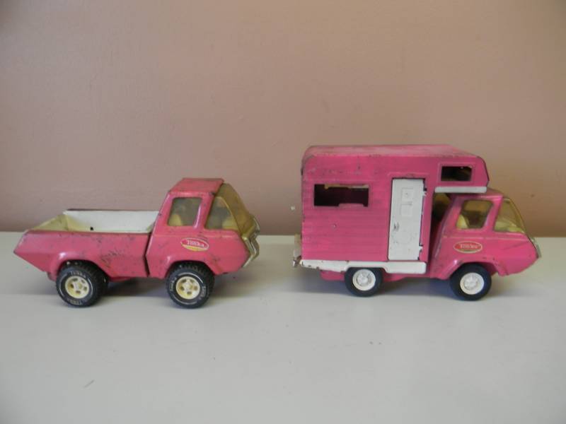 Vintage pink tonka sale truck