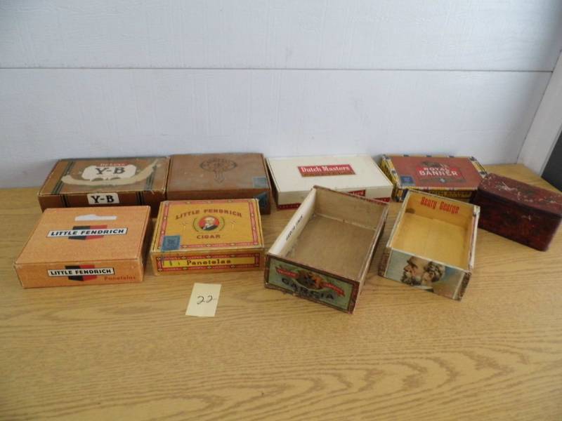 lot 22 image: Cigar Boxes
