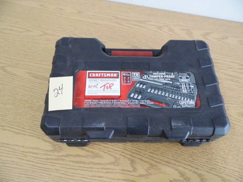 lot 24 image: Craftsman Socket Wrench Set