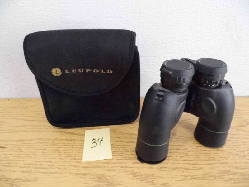 lot 34 image: Leupold Binoculars