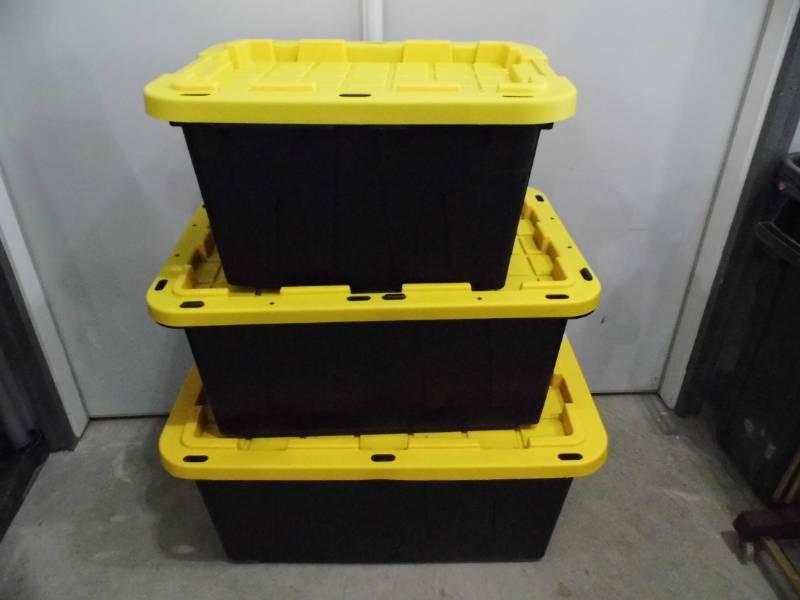 lot 55 image: Lot of 3 Totes