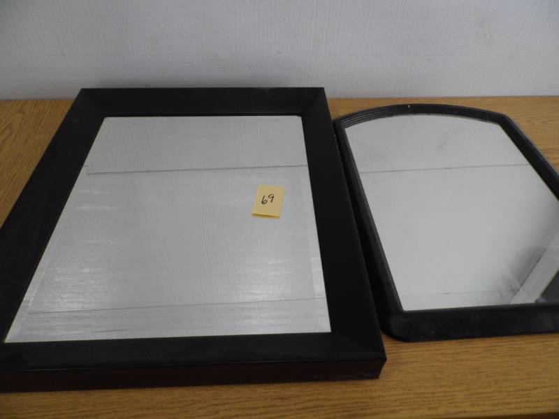 lot 69 image: Lot of 2 Mirrors