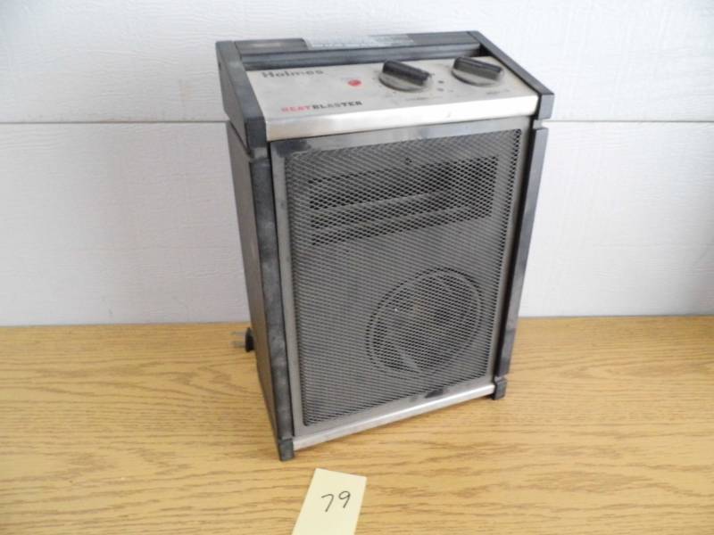 lot 79 image: Holmes Heater