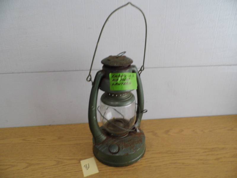 lot 81 image: Embury No. 2 Air Pilot Lantern