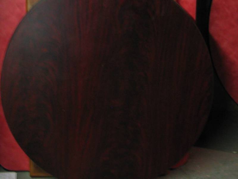 lot 11 image: Table tops