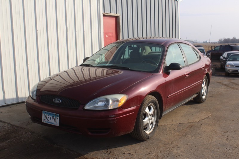 2006 Ford Taurus SE