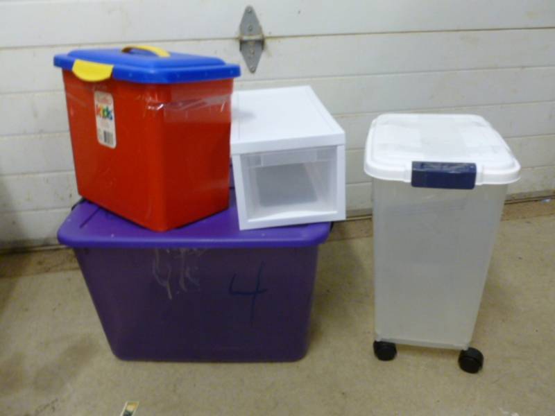 lot 13 image: Storage Totes