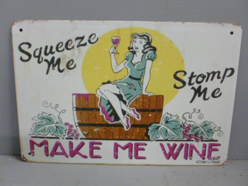 lot 34 image: Sign