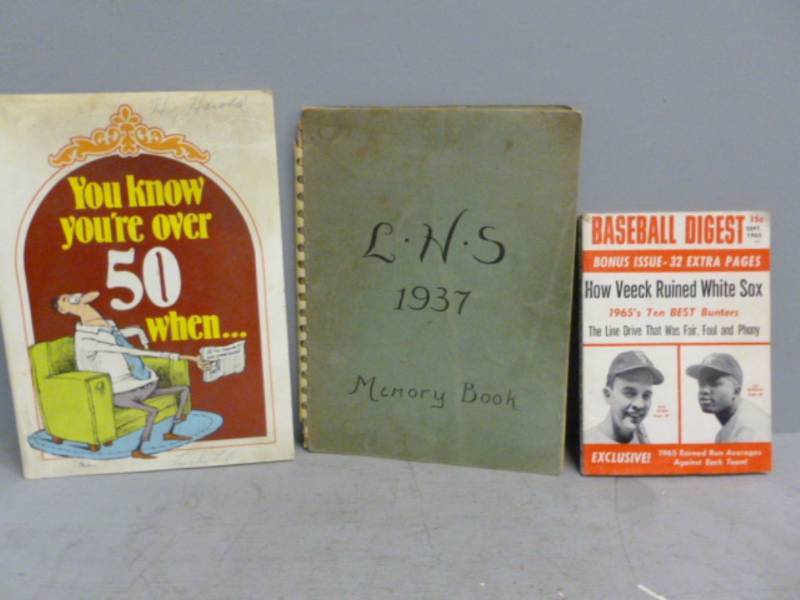 lot 85 image: Vintage Books