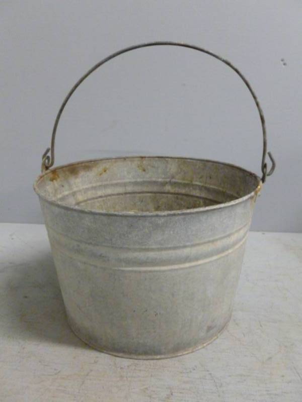 lot 86 image: Vintage Galvanized Steel Pail
