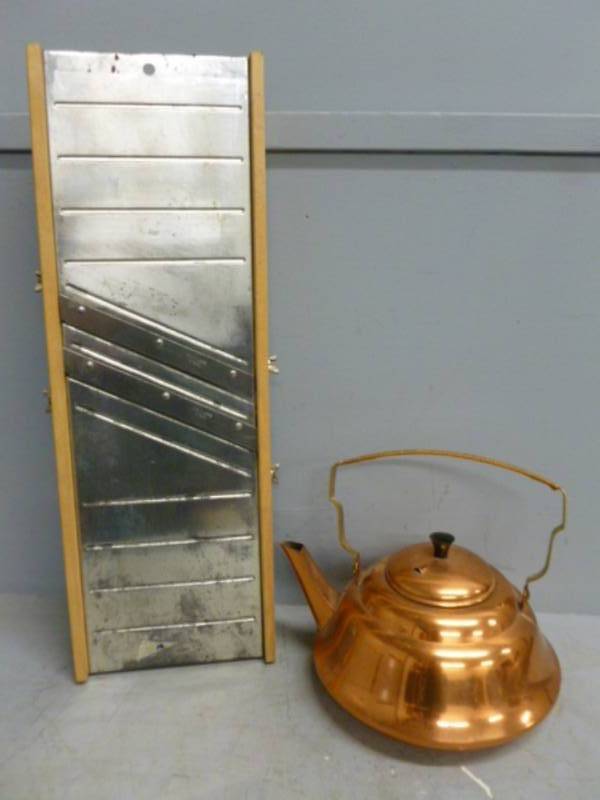 lot 87 image: Vintage Copper Tea Pot