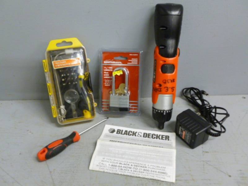 lot 121 image: Tools