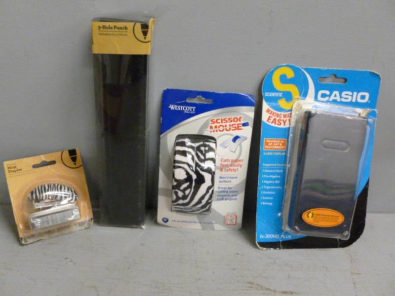 lot 123 image: Office Items