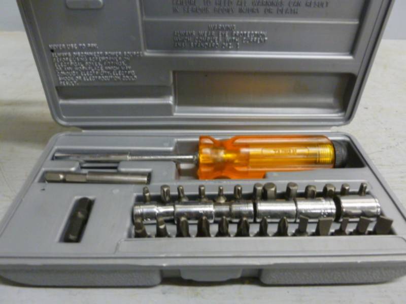 lot 197 image: Tool Set