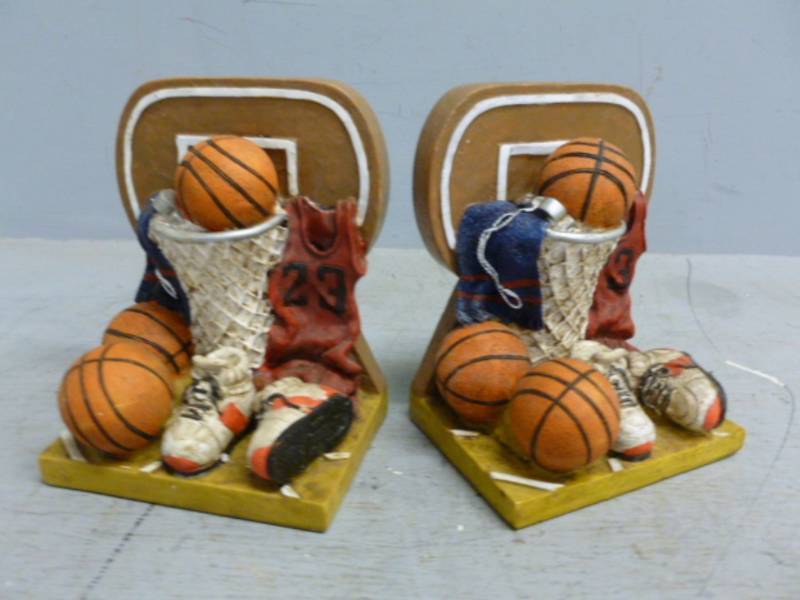 lot 204 image: Bookends