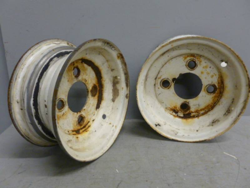 lot 221 image: Trailer Rims