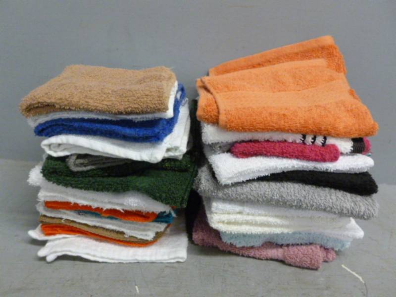 lot 228 image: Bathroom Towels