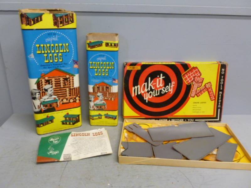 lot 284 image: Vintage Lincoln Logs