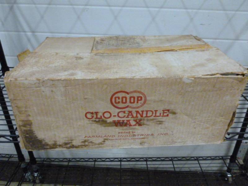 lot 290 image: Vintage Candle Wax