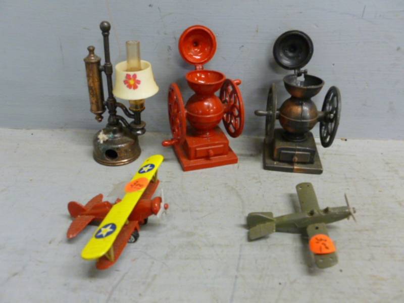 lot 296 image: Collectible