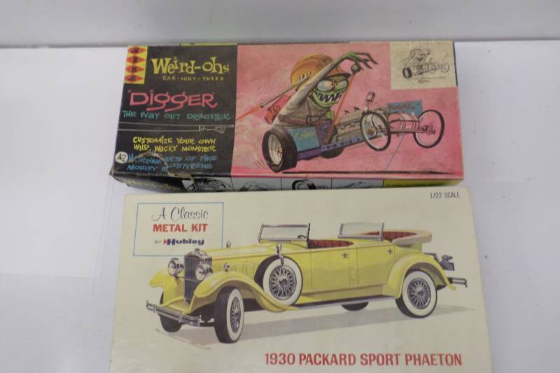 lot 66 image: Two Model Kits-Werid-Ohs Digger, Hubley 1930 Packard Sport Phaeton